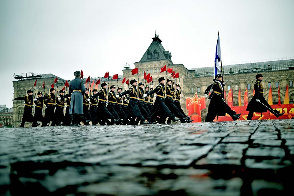 RUSSIA-HISTORY-WWII-PARADE