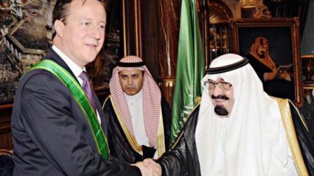David-Cameron-con-los-saudis